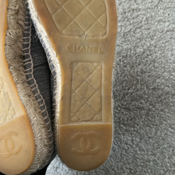 CHANEL Grey Suede CC Platfom Jute Espadrilles 36 - Picture 11 of 11